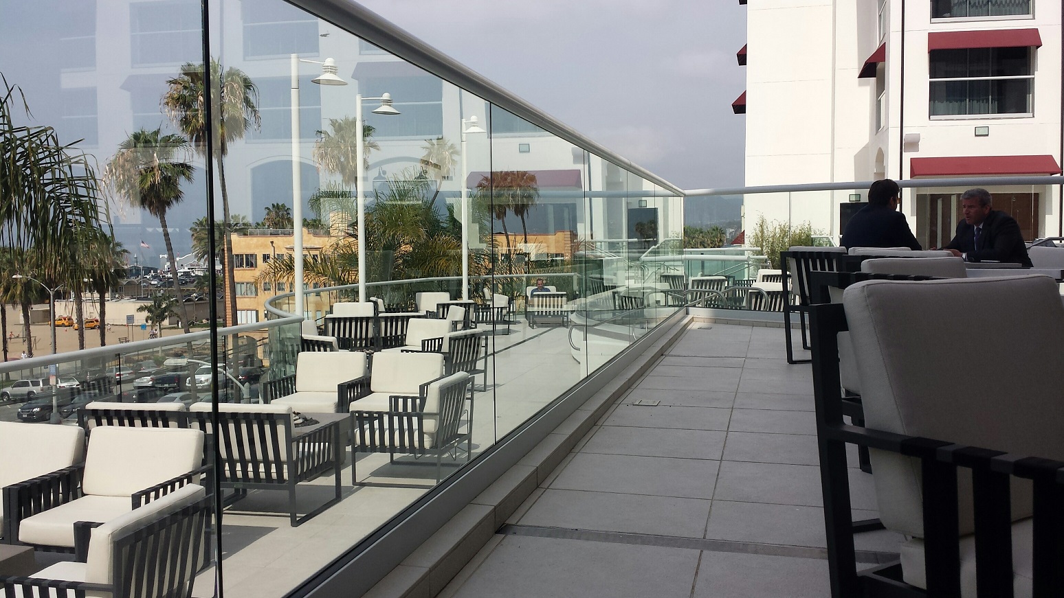 low-profile-base-glass-railing-1
